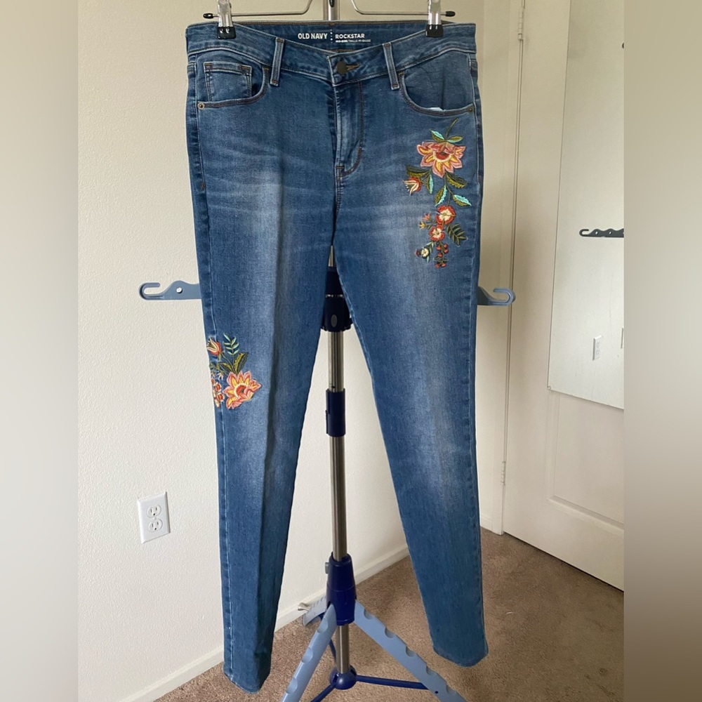 Old Navy Mid-rise Embroidered Skinny Leg Jeans